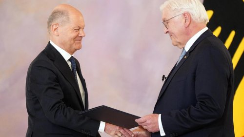 Entlassung der Bundesregierung: Bundespräsident Steinmeier entlässt Kanzler Scholz und Minister