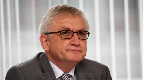 Innenpolitik: Strobls Staatssekretär geht in den Ruhestand