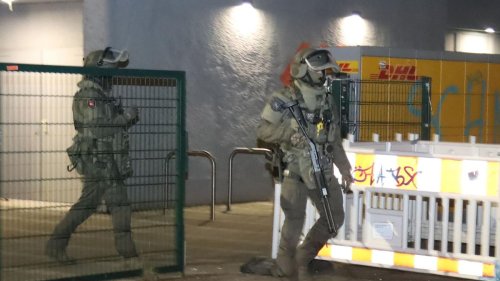 RAF-Fahndung: SEK-Einsatz in Wohnheim: Ex-Terroristen weiter auf Flucht