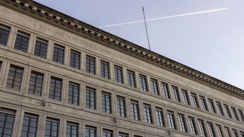 Schweiz: Schweizer Notenbank erhöht Leitzins auf 1,5 Prozent