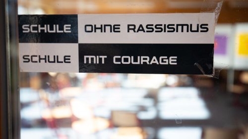 Extremismusprävention: Extremismus an Schulen - Kultusminister betont Prävention