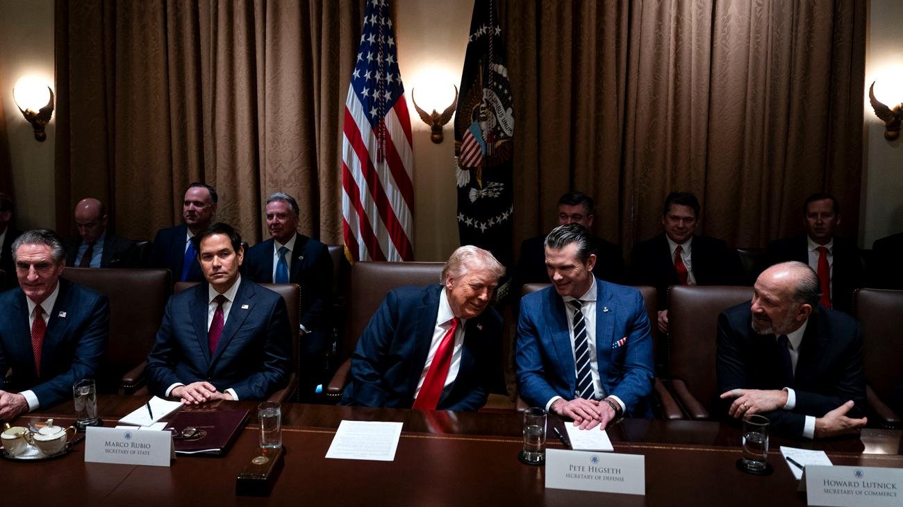Pete Hegseth: Trump will dieses Chaos