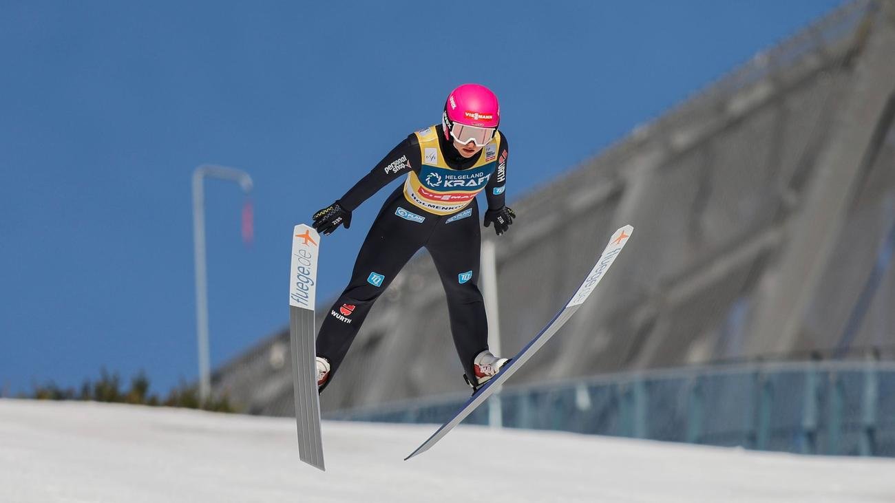 Weltcup am Holmenkollen: "Wow": Kombiniererin Armbruster gewinnt mit 19 Gesamtweltcup