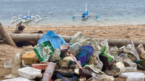 Plastik im Paradies: Wie "Trash Heroes" auf Bali die Müllberge bekämpfen