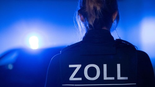 Zoll: Zwei Goldarmreifen in Teddy gefunden