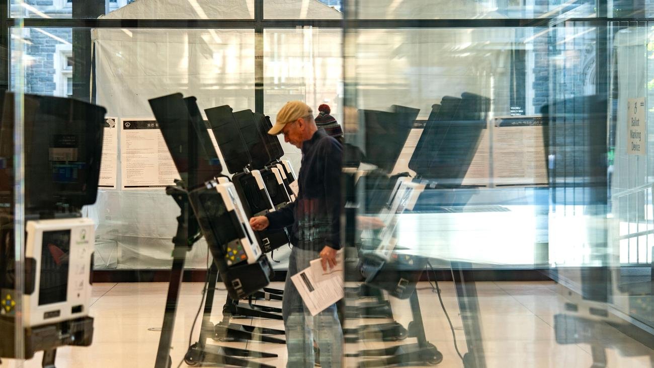 USA: Donald Trump ordnet strengere Regeln für Wahlen an