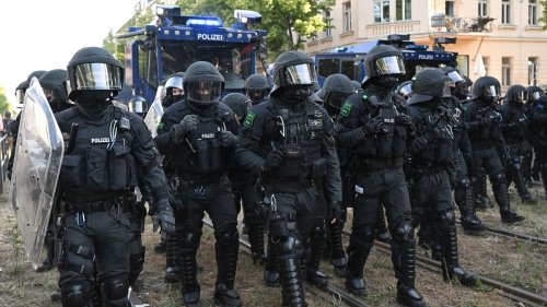 "Tag X": Polizei verteidigt Einsatz: Aufarbeitung wird dauern