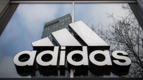 Markenrechtsstreit: Adidas geht gegen Logo von Black Lives Matter vor