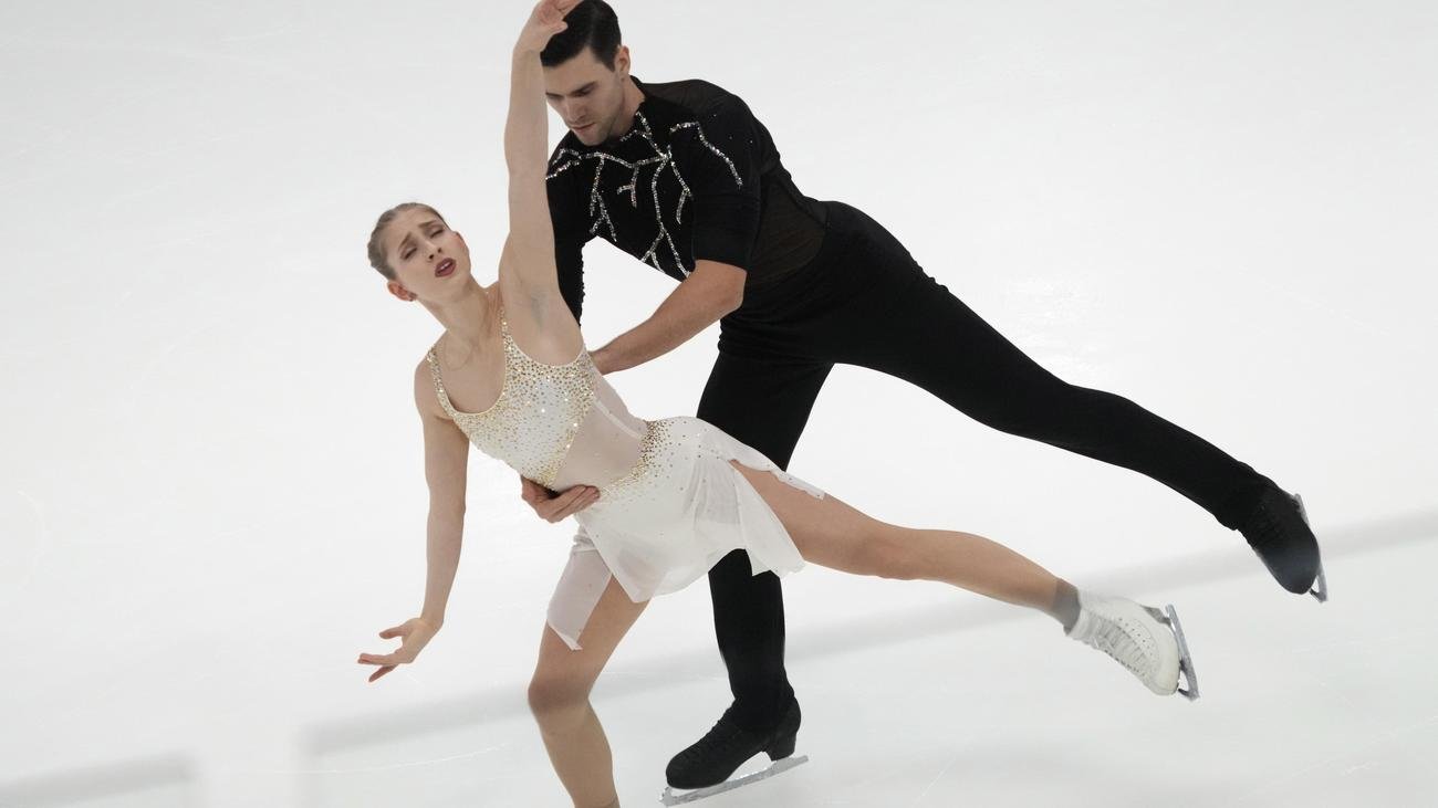 Eiskunstlauf: Minerva Hase und Nikita Wolodin gewinnen WM-Silber