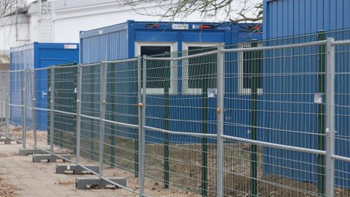 Mecklenburg-Vorpommern: Ausschreitungen bei Entscheidung über Flüchtlingsunterkunft