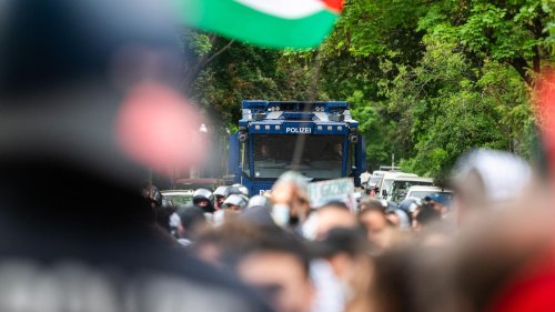 Nahost-Konflikt: Dobrindt verurteilt Gewalt bei Pro-Palästina-Demo in Berlin