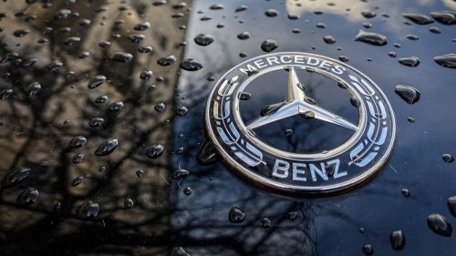 Kraftfahrt-Bundesamt: Mercedes-Benz ruft weltweit 250.000 Fahrzeuge zurück