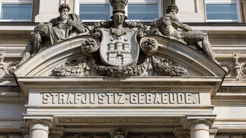 Illegales Autorennen: Kind getötet - Mordprozess gegen zwei Autofahrer beginnt