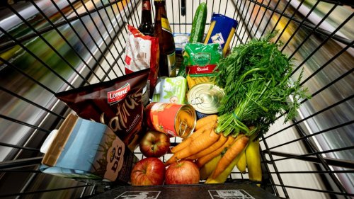 Verbraucherpreise: Inflation leicht abgeschwächt: Noch über 10-Prozent-Marke