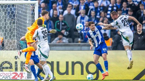 2. Bundesliga: Schalker Auswärtspremiere: Nächster Tiefschlag für Hertha