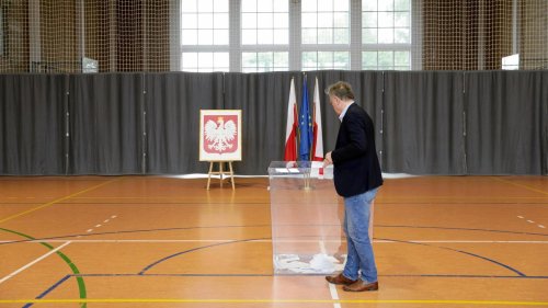 Polen: Rafał Trzaskowski bei Präsidentenwahl in Polen knapp in Führung