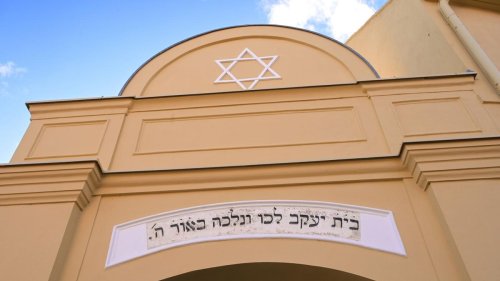 Keine Kosten für Schulfahrten: Jüdisches Leben sichtbarer machen