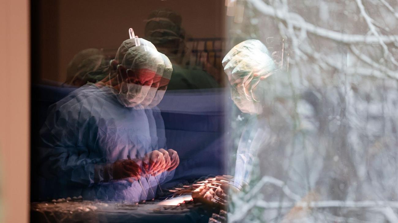 Krankenhäuser: Zeiterfassung an Unikliniken - Gewerkschaft sieht Mängel