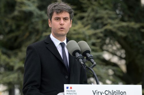 French PM announces crackdown on teen school violence