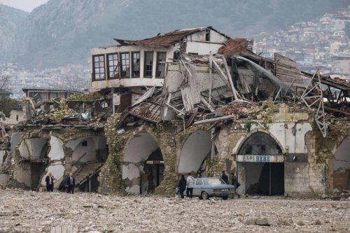 Turkish quake zone rattled by 60,000 tremors in past year