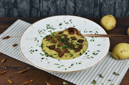 Cremige Kartoffel-Lauch-Suppe – herzhaft vegan