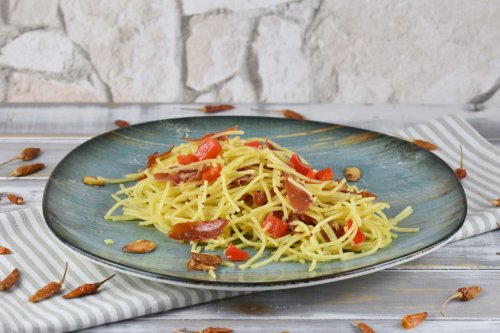 Spaghetti aglio e olio e peperoncino – Zimt & Chili