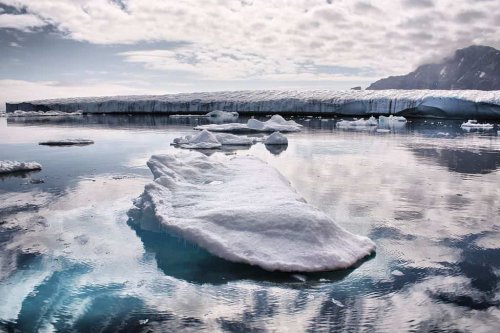 Greenland and Antarctica lost more than 7 trillion tons of ice to climate change since 1990s