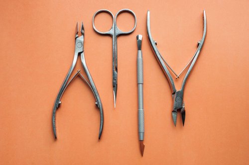 10 Best Cuticle Pusher Tools + How to Use Them