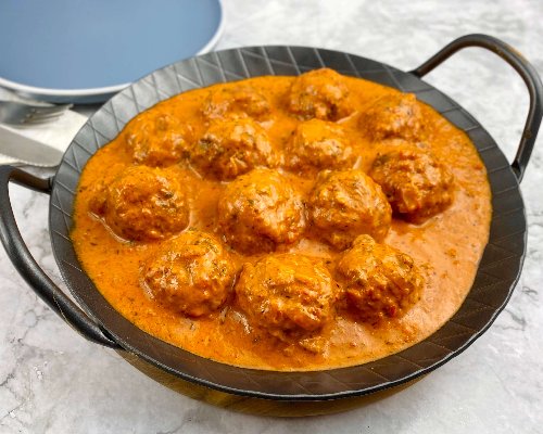 Fleischbällchen in einer Ajvar Parmesan Sauce - Zu Faul Zum Kochen ?